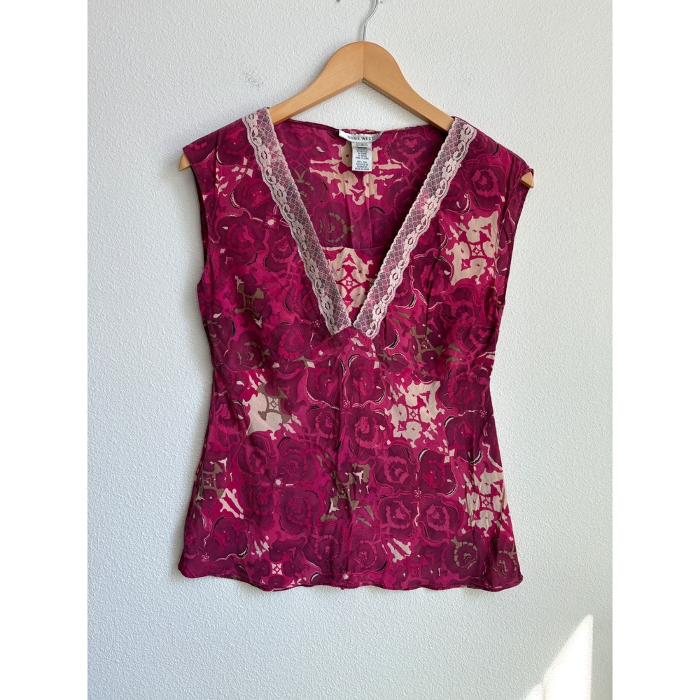 Nine West Magenta Abstract 100% Silk Lace Trim V-Neck Sleeveless Blouse Size 2